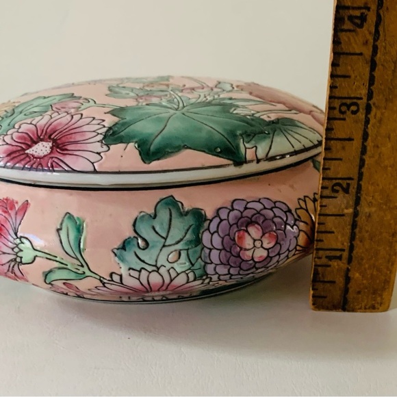 Antique porcelain hand made Floral Decorative Multicolor Candy dish - Picture 1 of 8